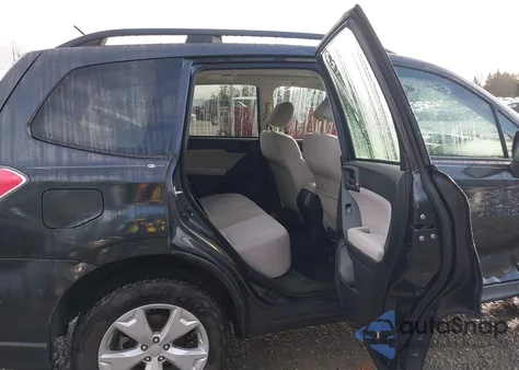 2015 Subaru Forester 2.5I Premium z USA, uszkodzony, nr VIN JF2SJADC6FH561086